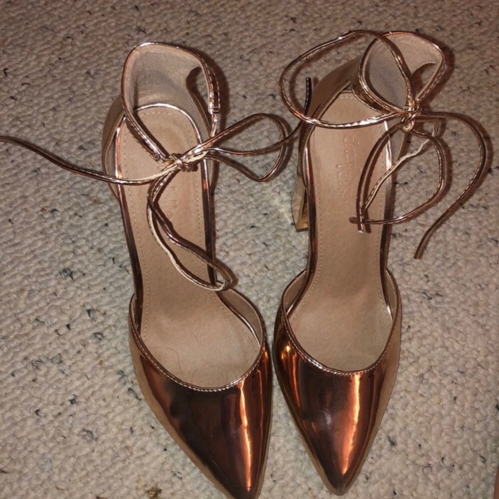Rose gold tie pumps, size 9 worn once